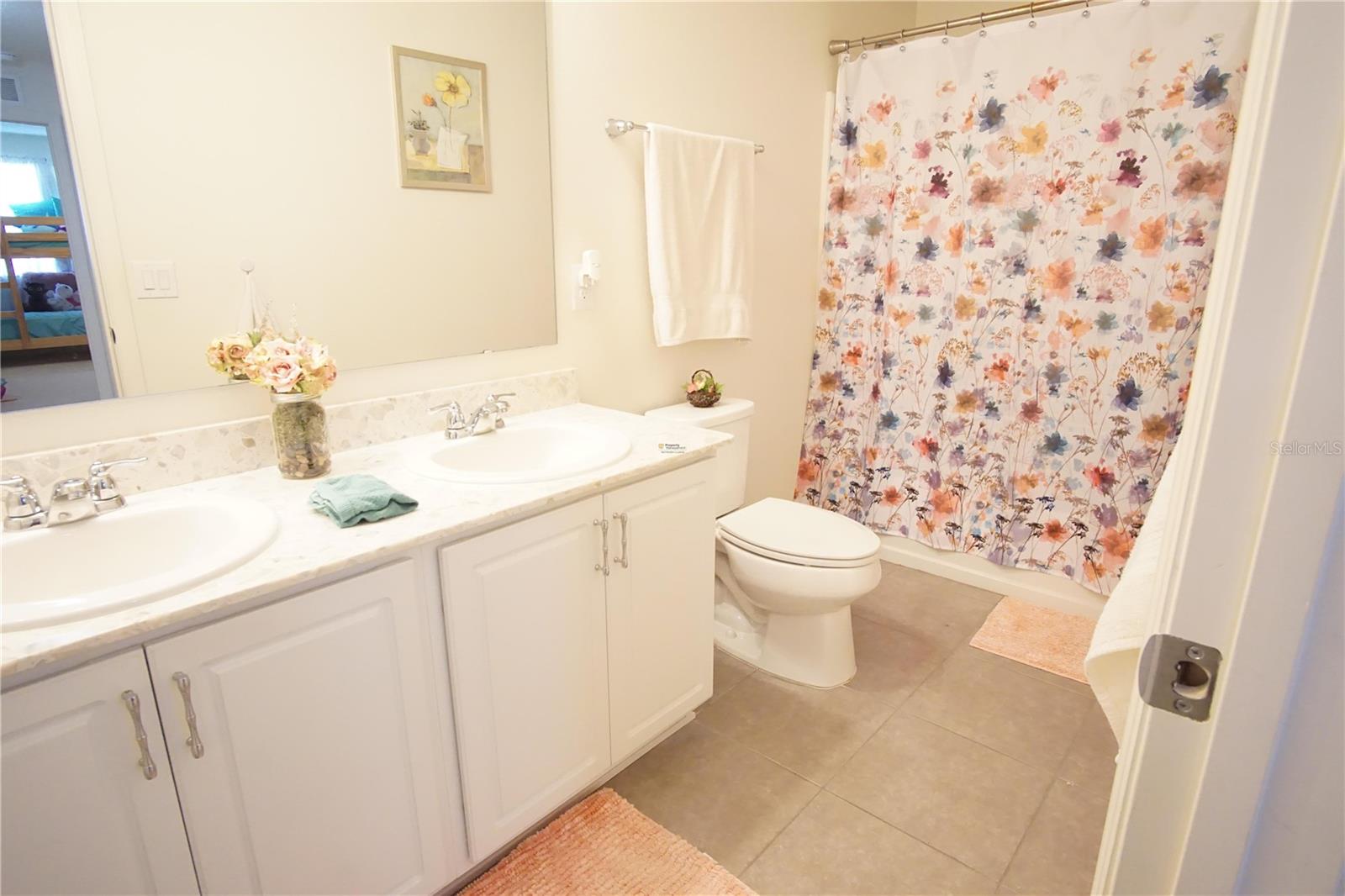 Image 17 of 26 For 12135 Carson Drive
