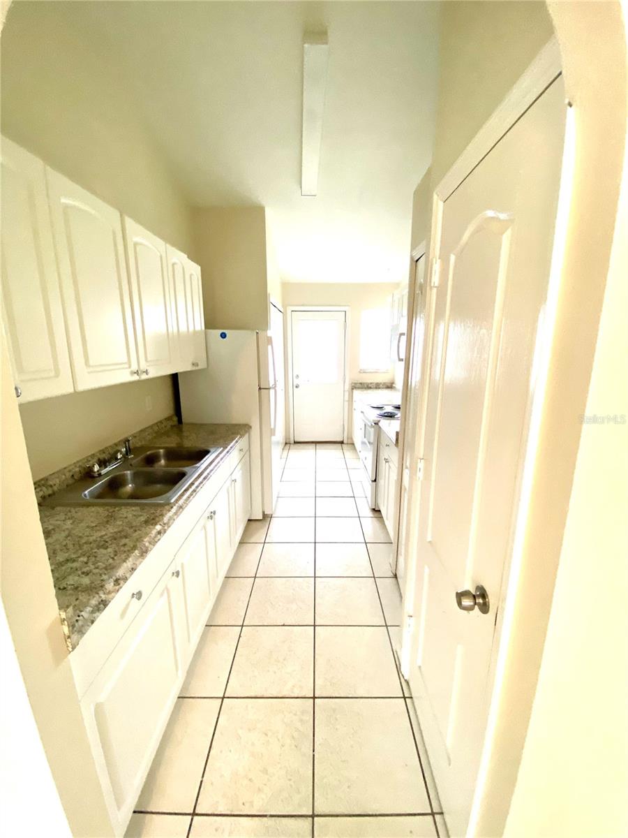 Image 12 of 13 For 6727 Magnolia Pointe Circle