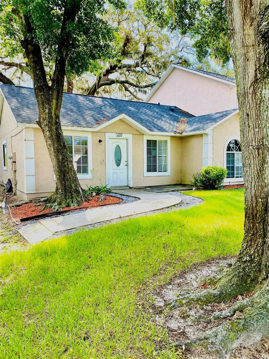 Image 2 of 13 For 6727 Magnolia Pointe Circle