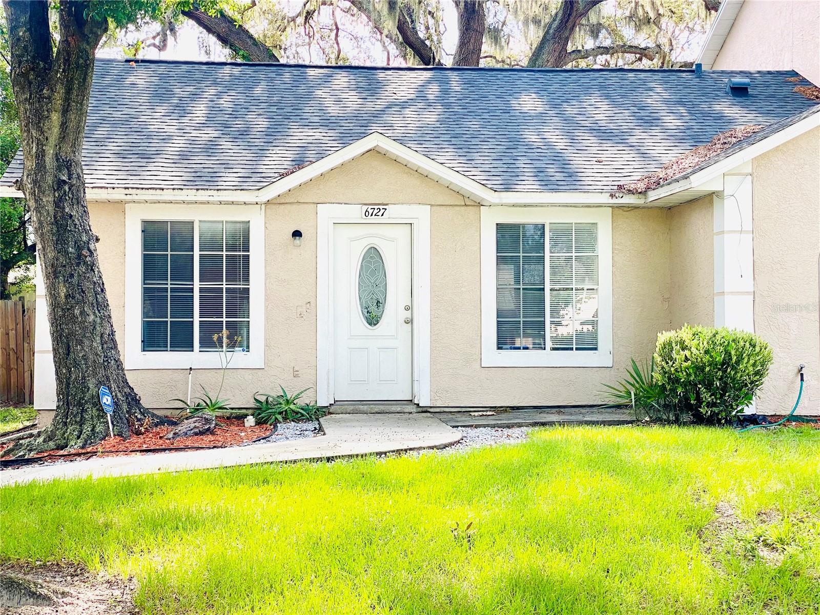 Image 3 of 13 For 6727 Magnolia Pointe Circle