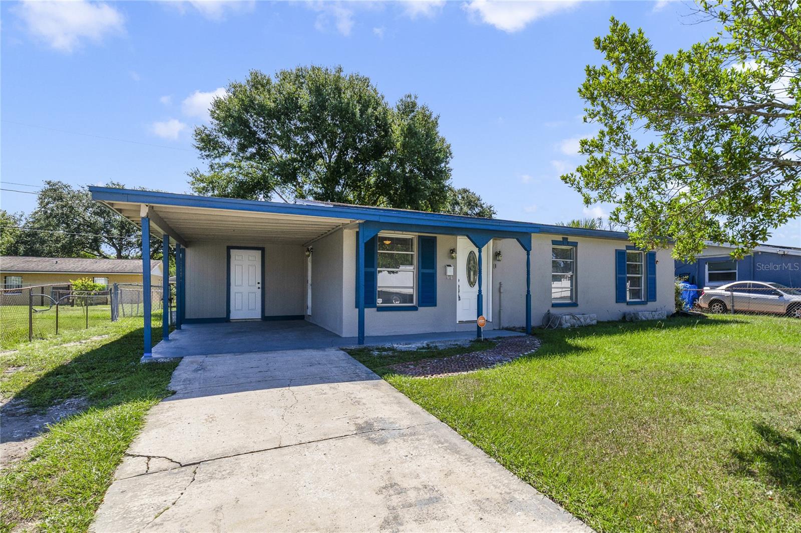 Image 2 of 23 For 2111 Mantilla Avenue