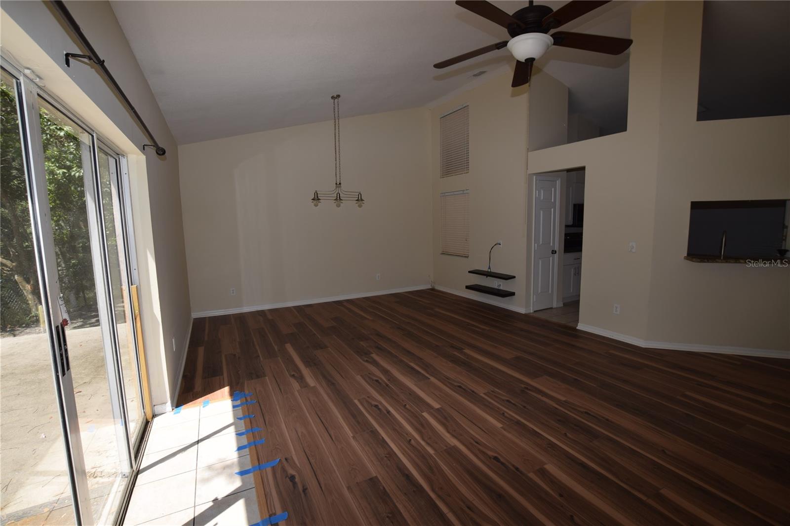 Image 10 of 39 For 302 Bridie Court
