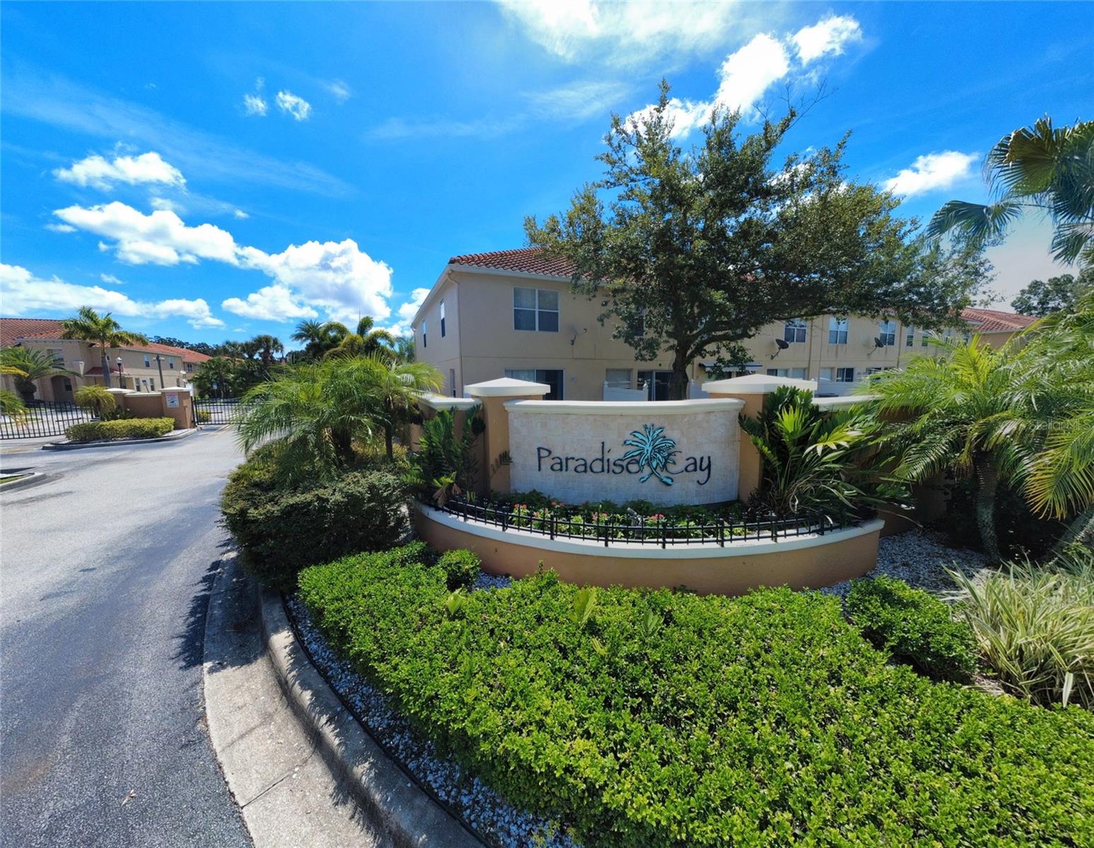 Image 3 of 47 For 5463 Paradise Cay Circle