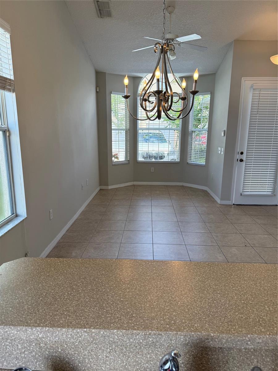 Image 4 of 18 For 7404 Lago De Oro  1-a-8