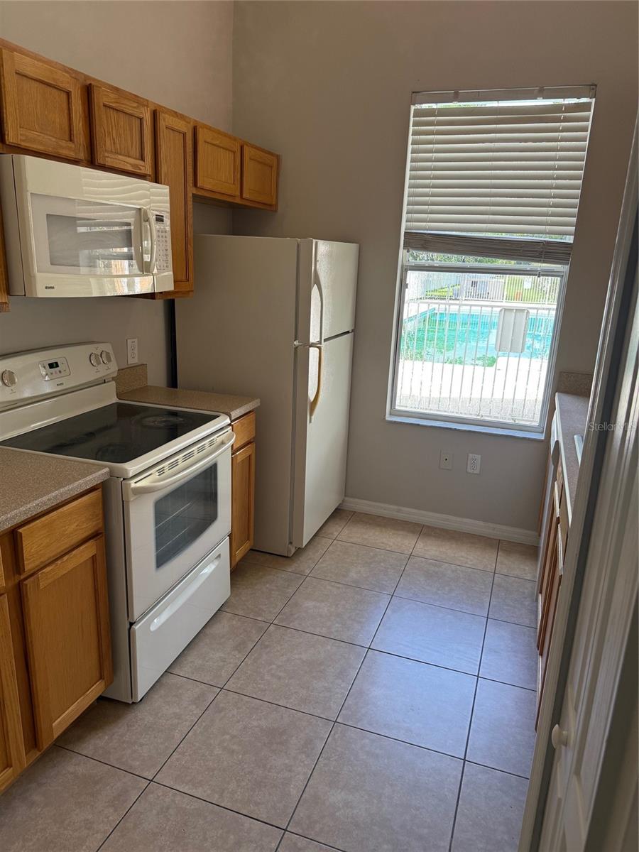Image 6 of 18 For 7404 Lago De Oro  1-a-8