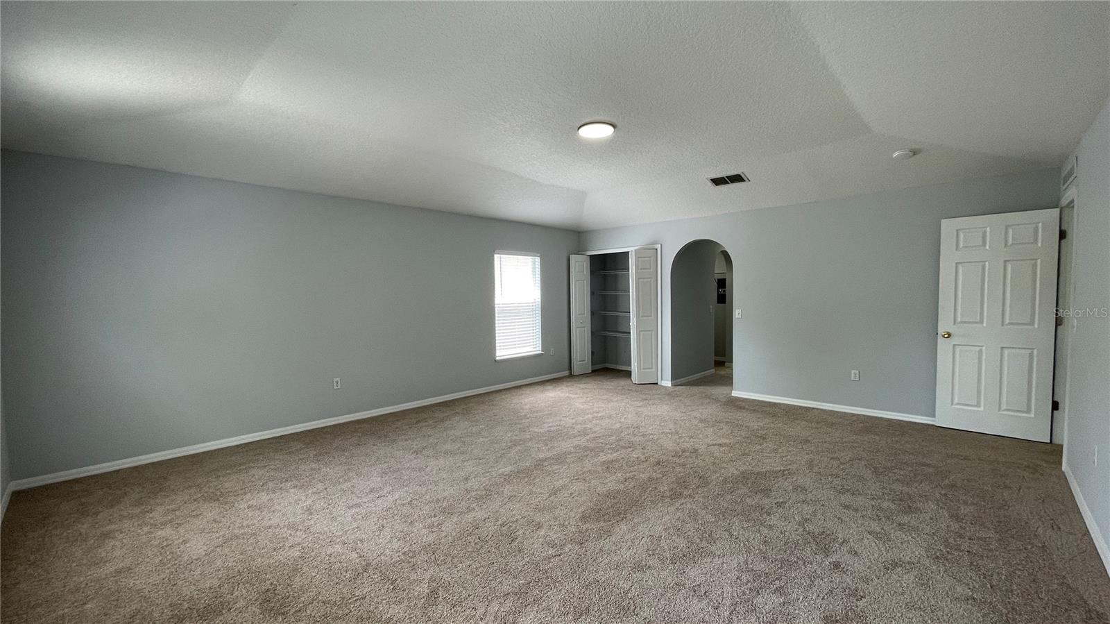 Image 33 of 62 For 205 Jocelyn Drive