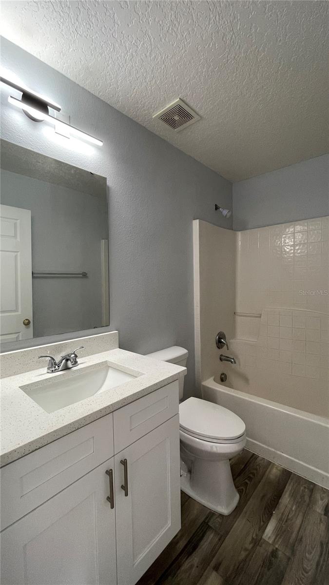 Image 47 of 62 For 205 Jocelyn Drive