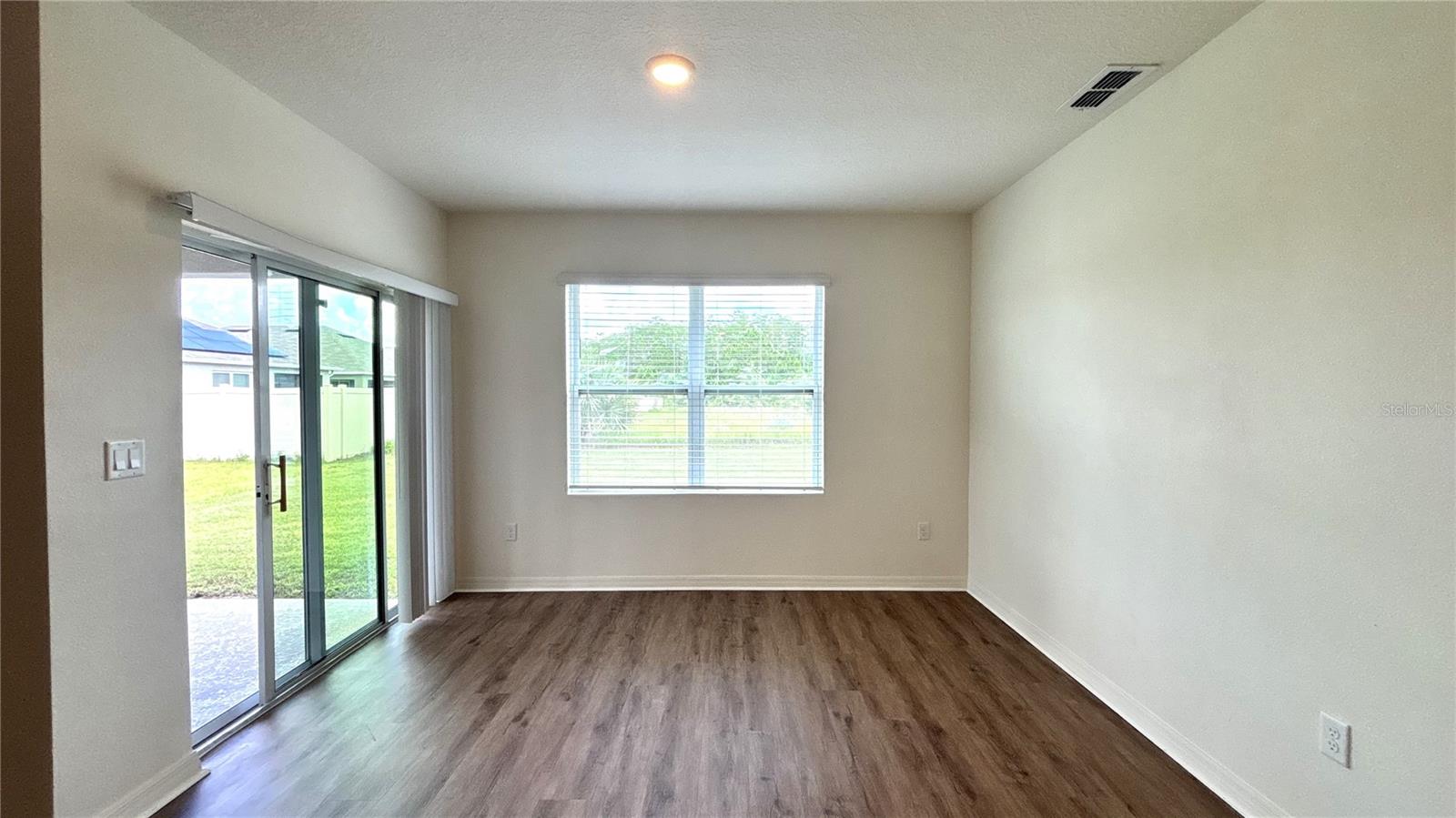 Image 9 of 16 For 1307 Fox Squirrel Drive