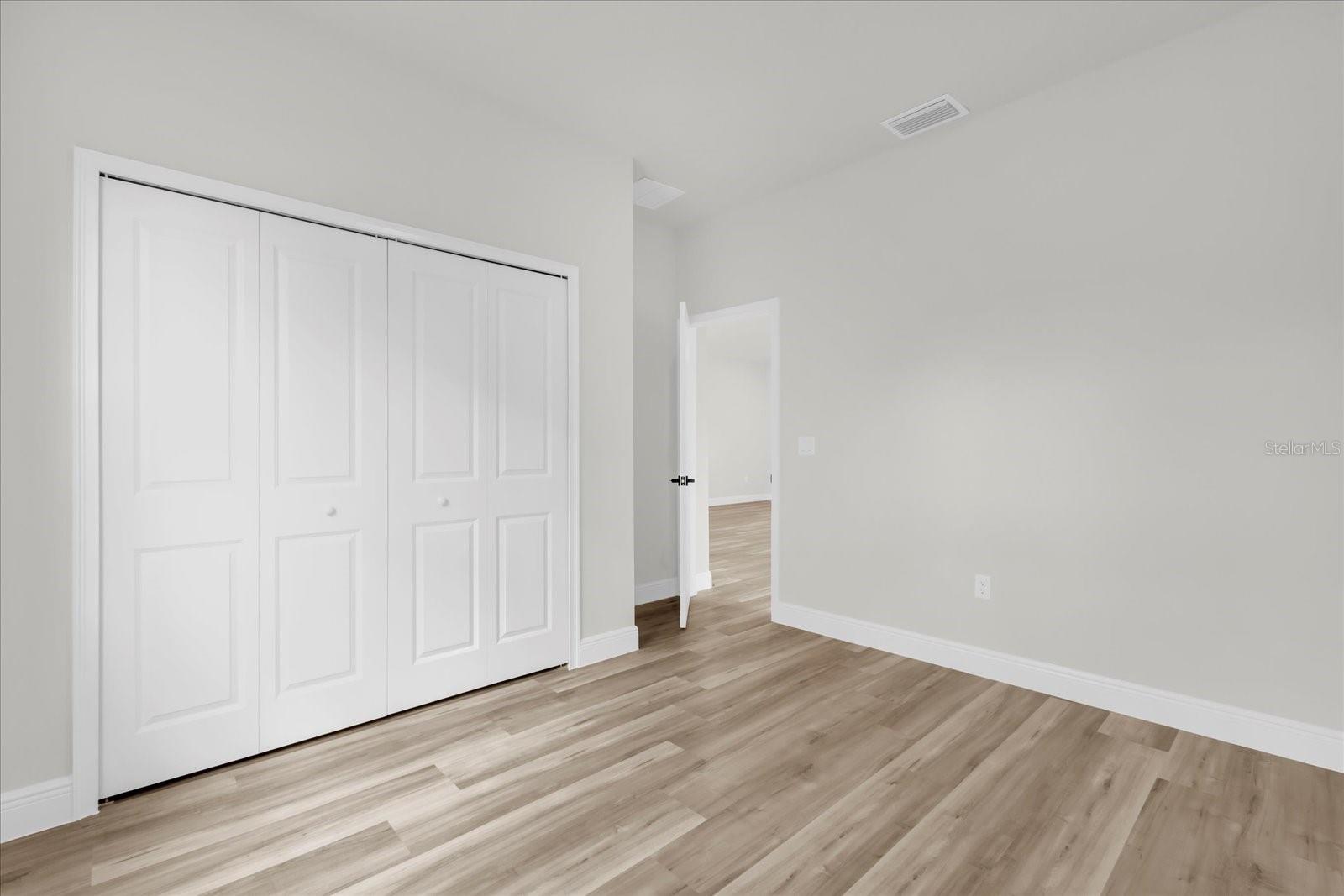 Image 20 of 33 For 13590 40 Circle