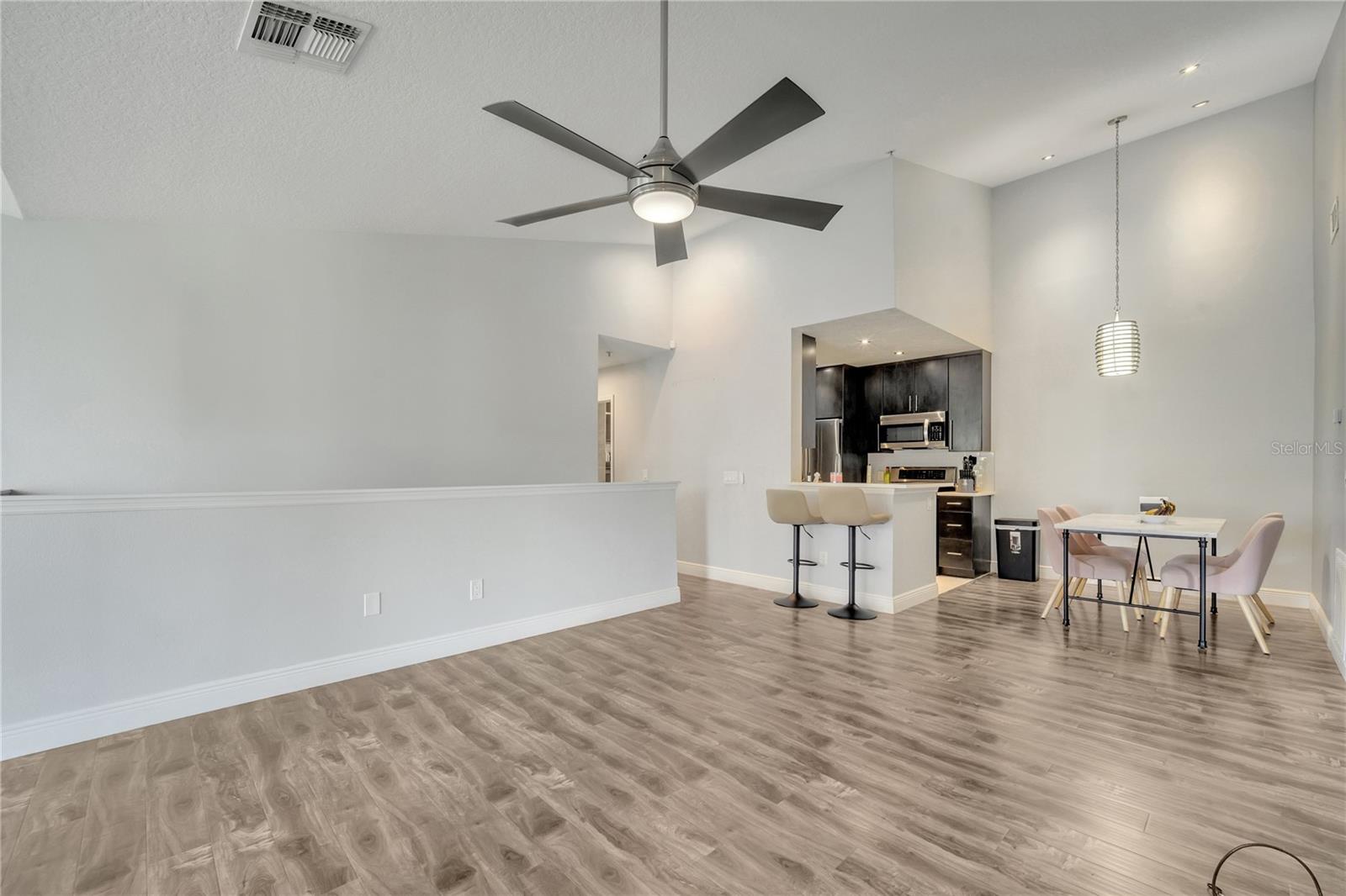 Image 10 of 25 For 6524 Swissco Drive 1028