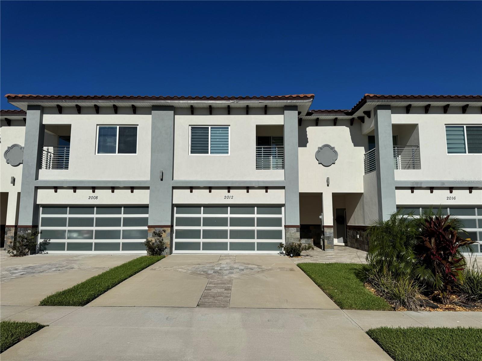 Image 3 of 67 For 2012 Greenbriar Terrace