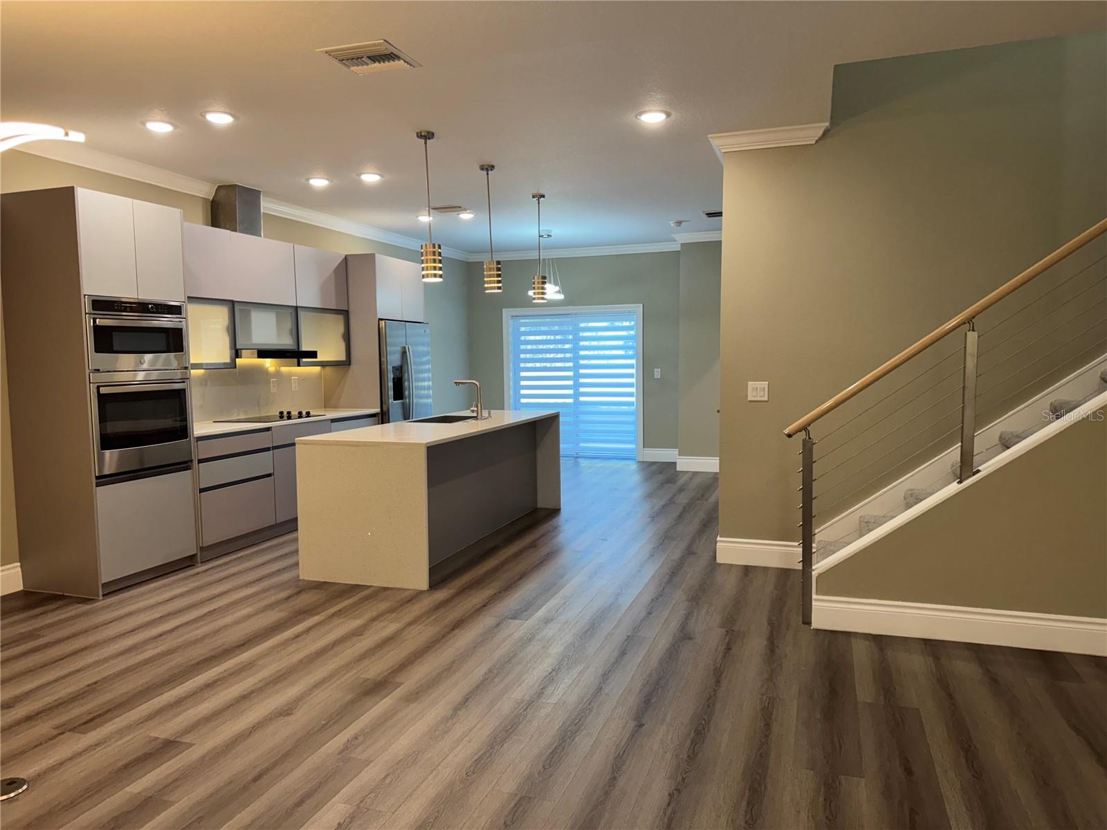 Image 5 of 67 For 2012 Greenbriar Terrace