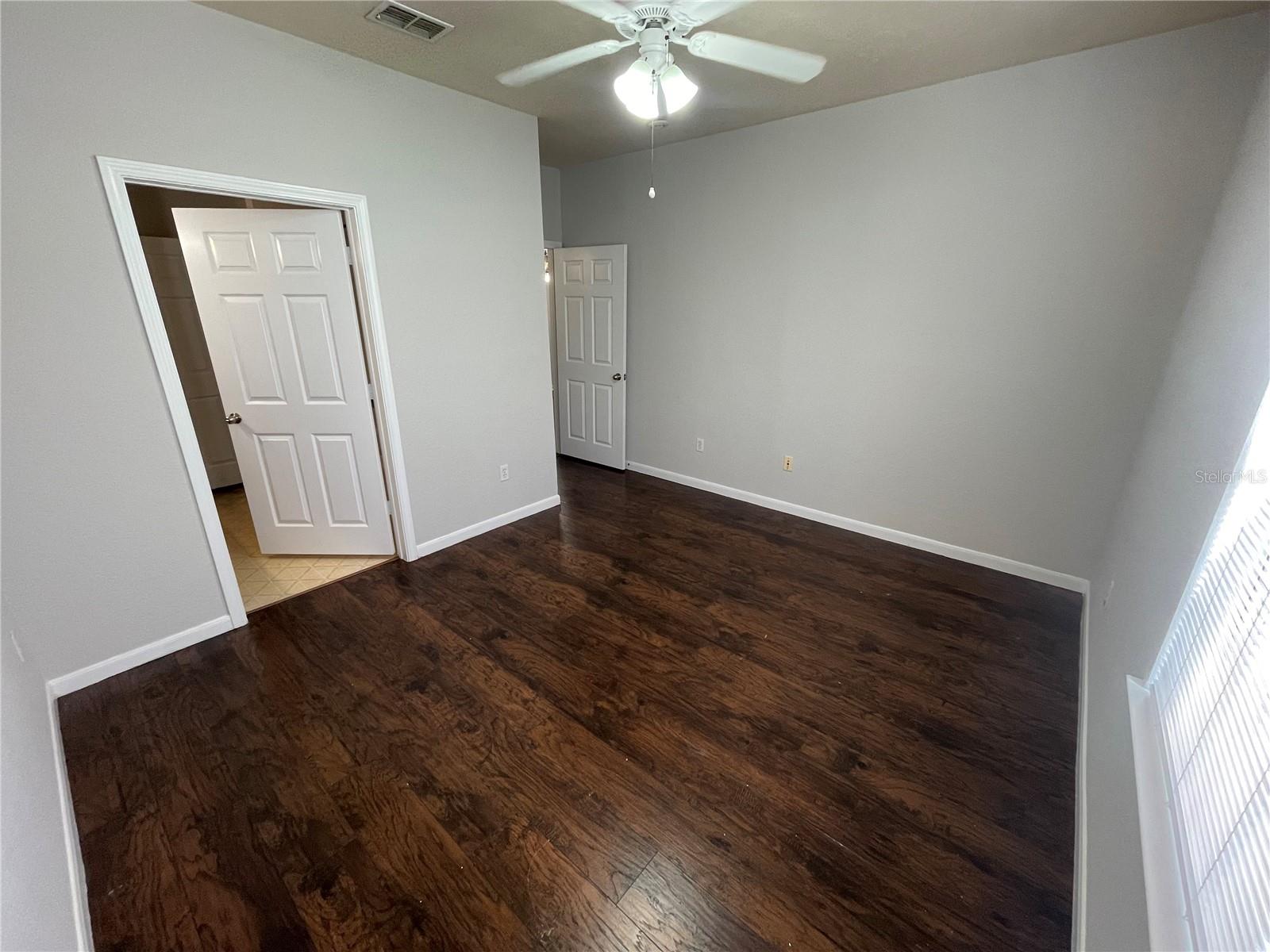 Image 10 of 21 For 9093 Lee Vista Boulevard 901