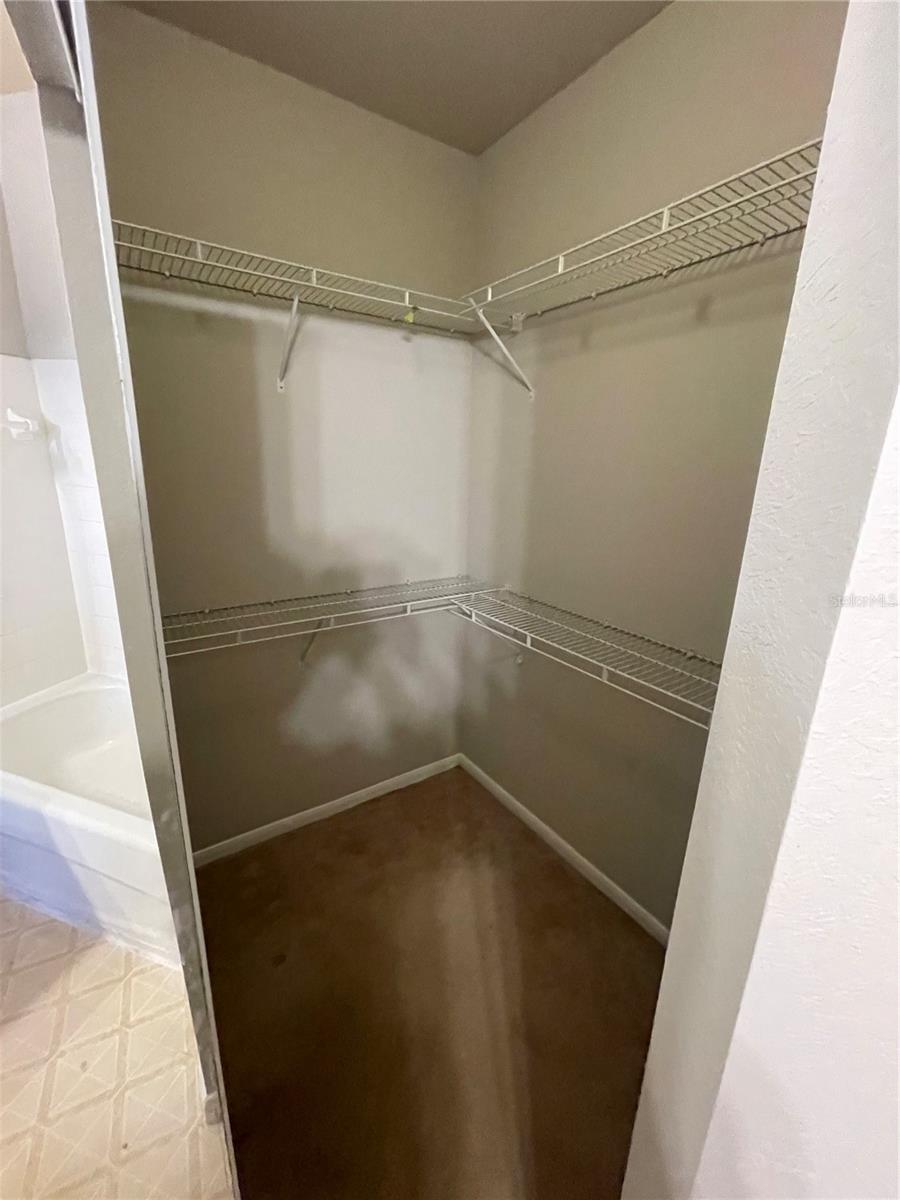 Image 17 of 21 For 9093 Lee Vista Boulevard 901