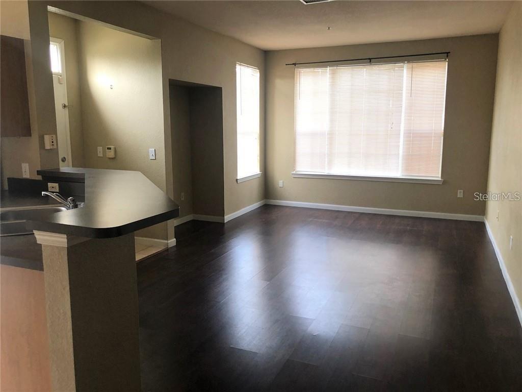 Image 3 of 8 For 9093 Lee Vista Boulevard 901