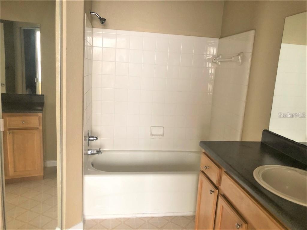 Image 6 of 8 For 9093 Lee Vista Boulevard 901