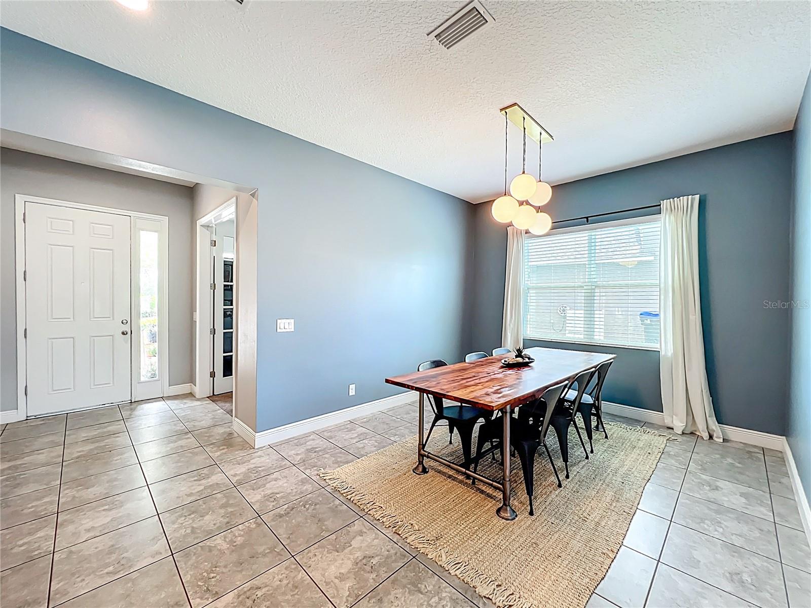 Image 11 of 100 For 1070 Grand Hilltop Drive