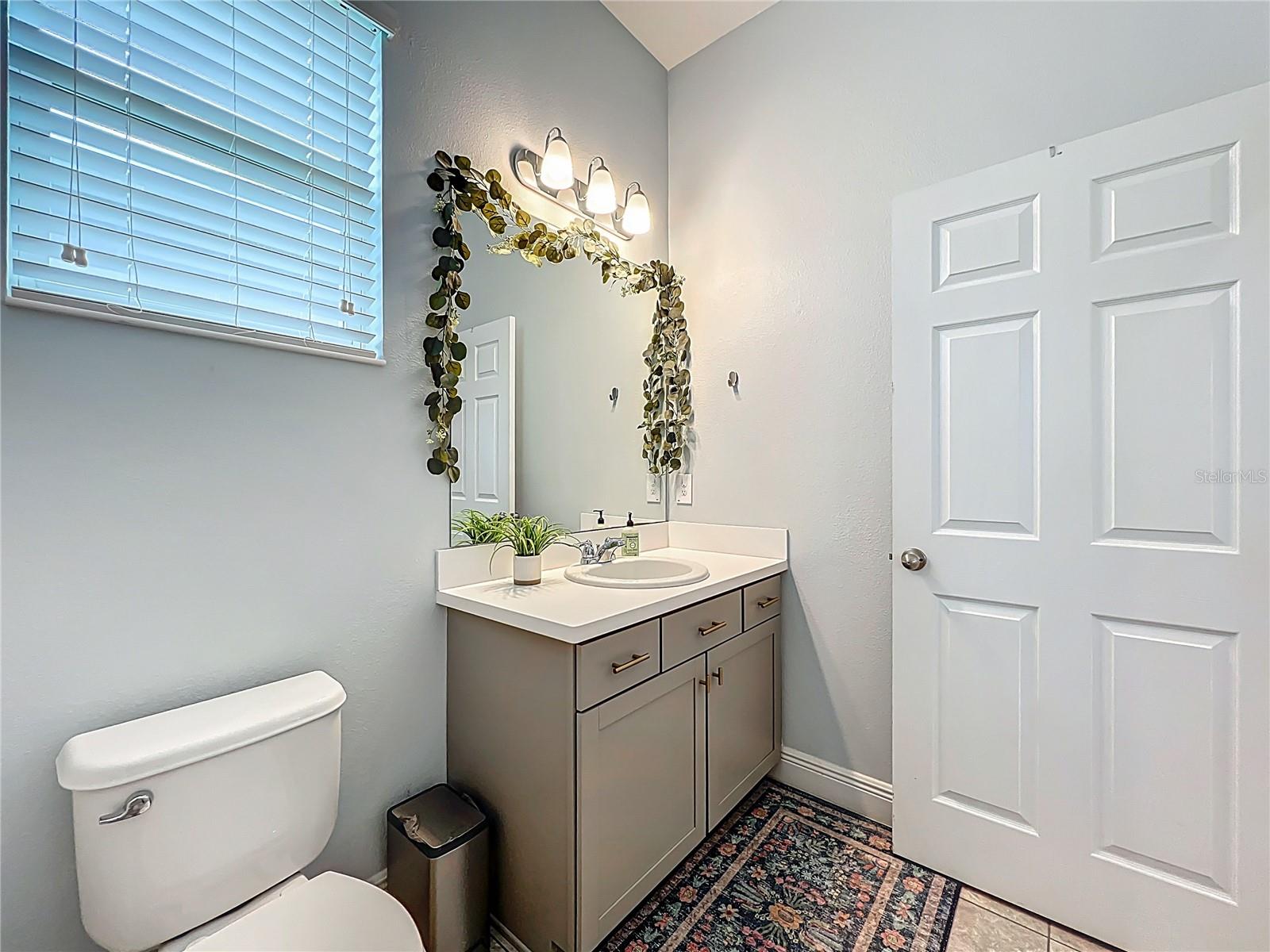 Image 38 of 100 For 1070 Grand Hilltop Drive