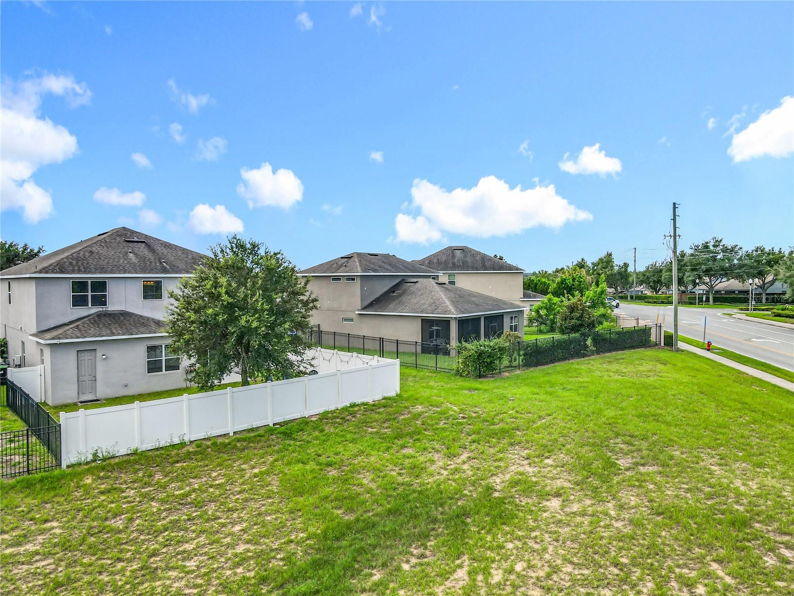 Image 92 of 100 For 1070 Grand Hilltop Drive
