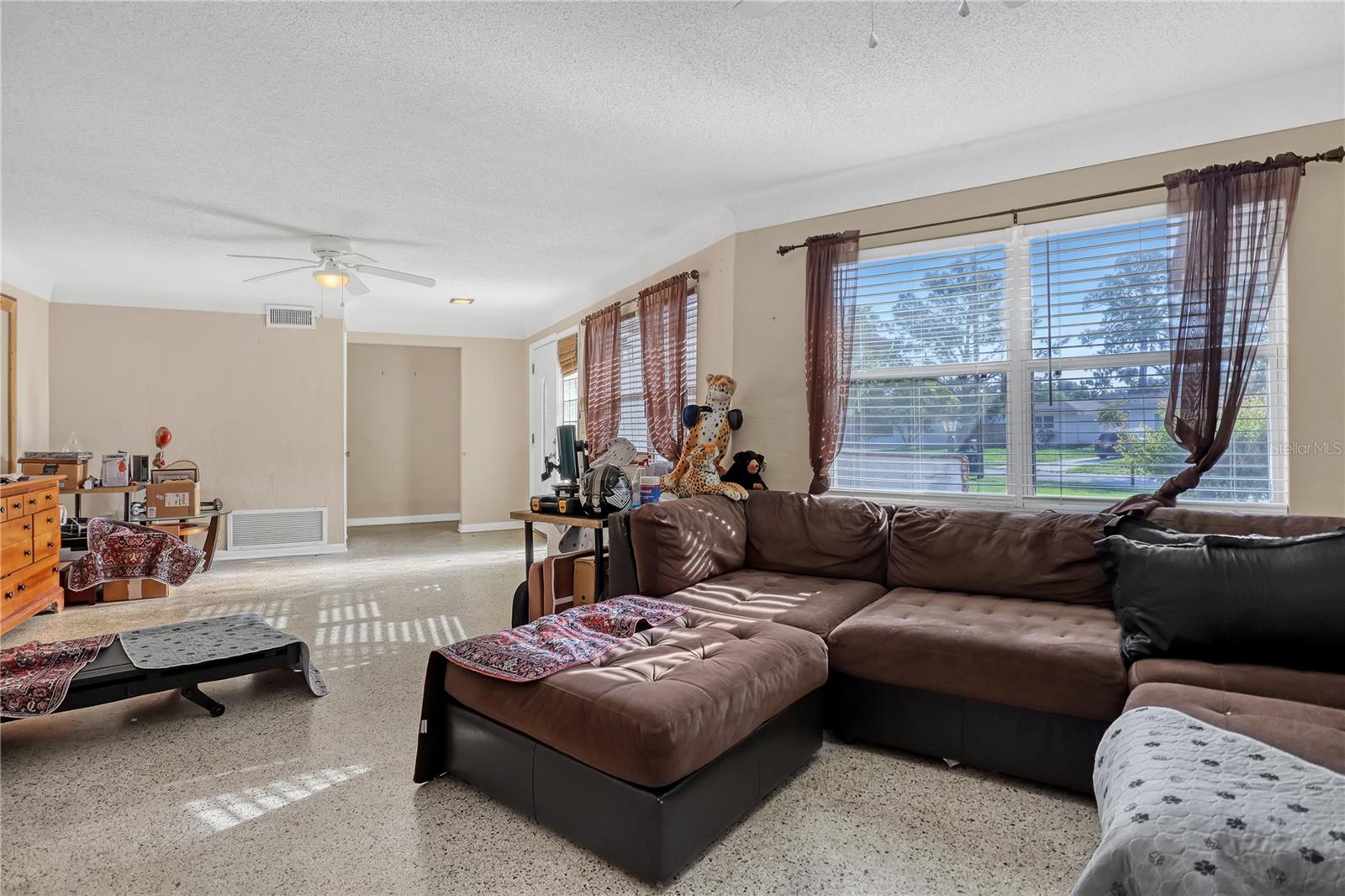 Image 10 of 53 For 1713 Jordan Drive