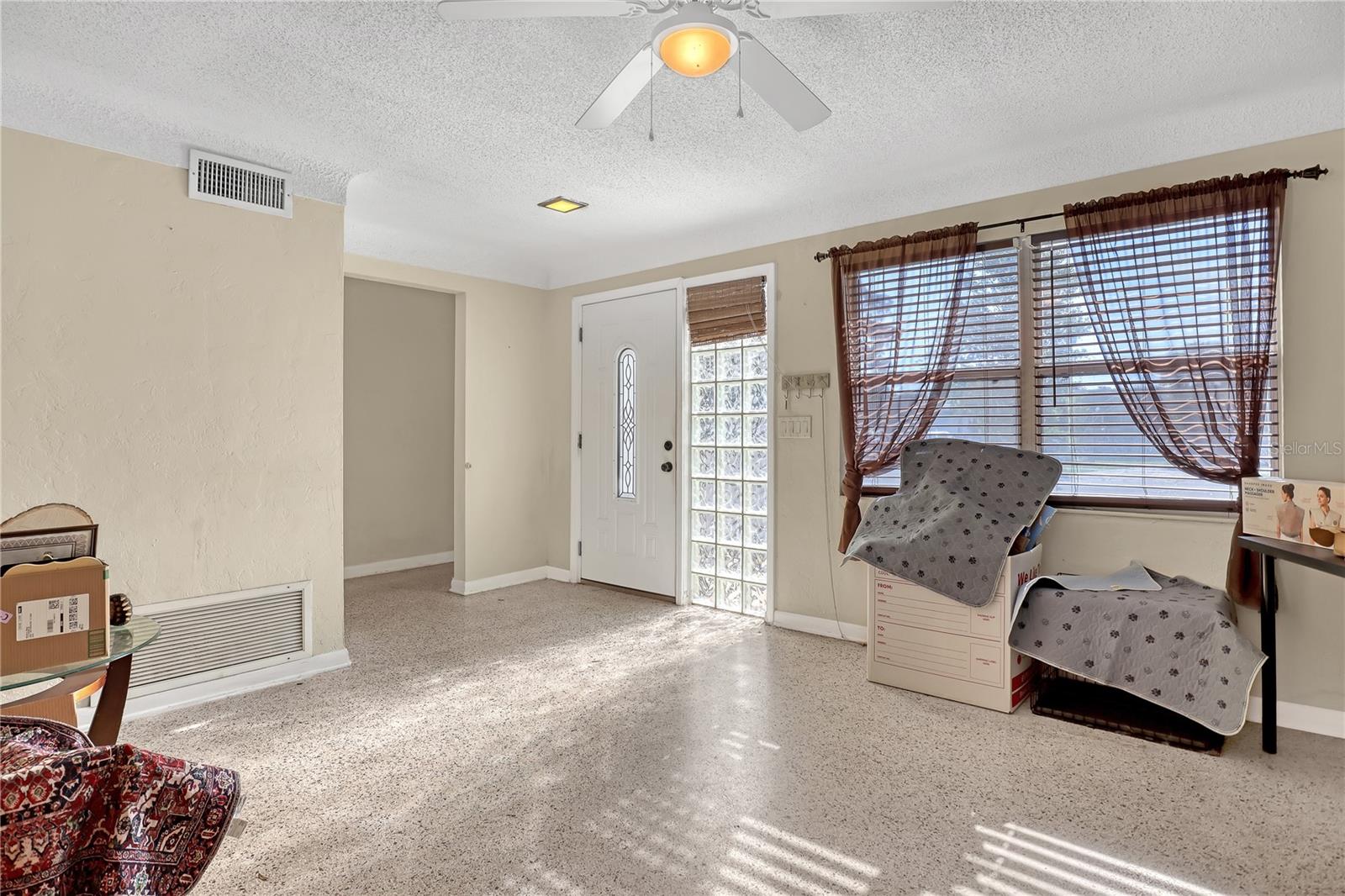 Image 8 of 53 For 1713 Jordan Drive