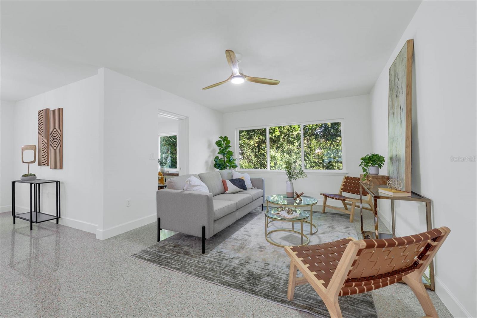Image 11 of 36 For 1209 Stevens Avenue