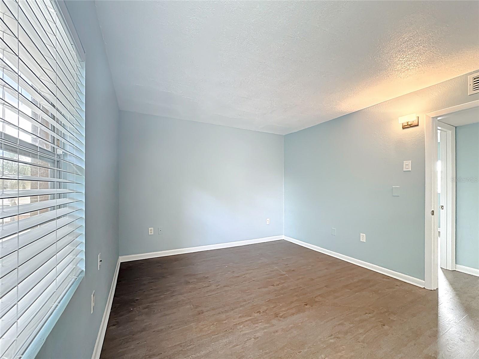 Image 11 of 36 For 770 Ridenhour Circle 770