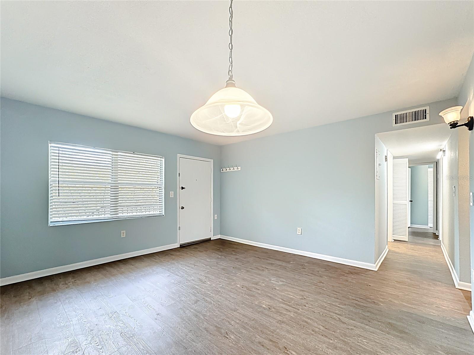 Image 3 of 36 For 770 Ridenhour Circle 770