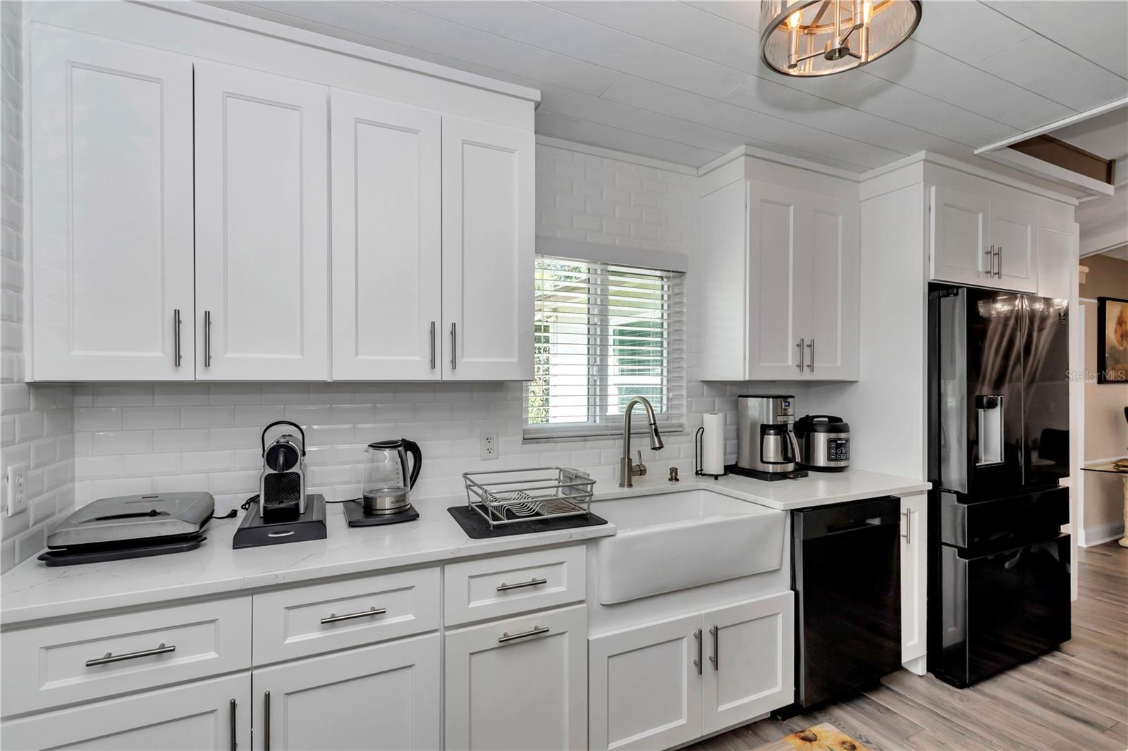 Image 11 of 40 For 814 Oak Road