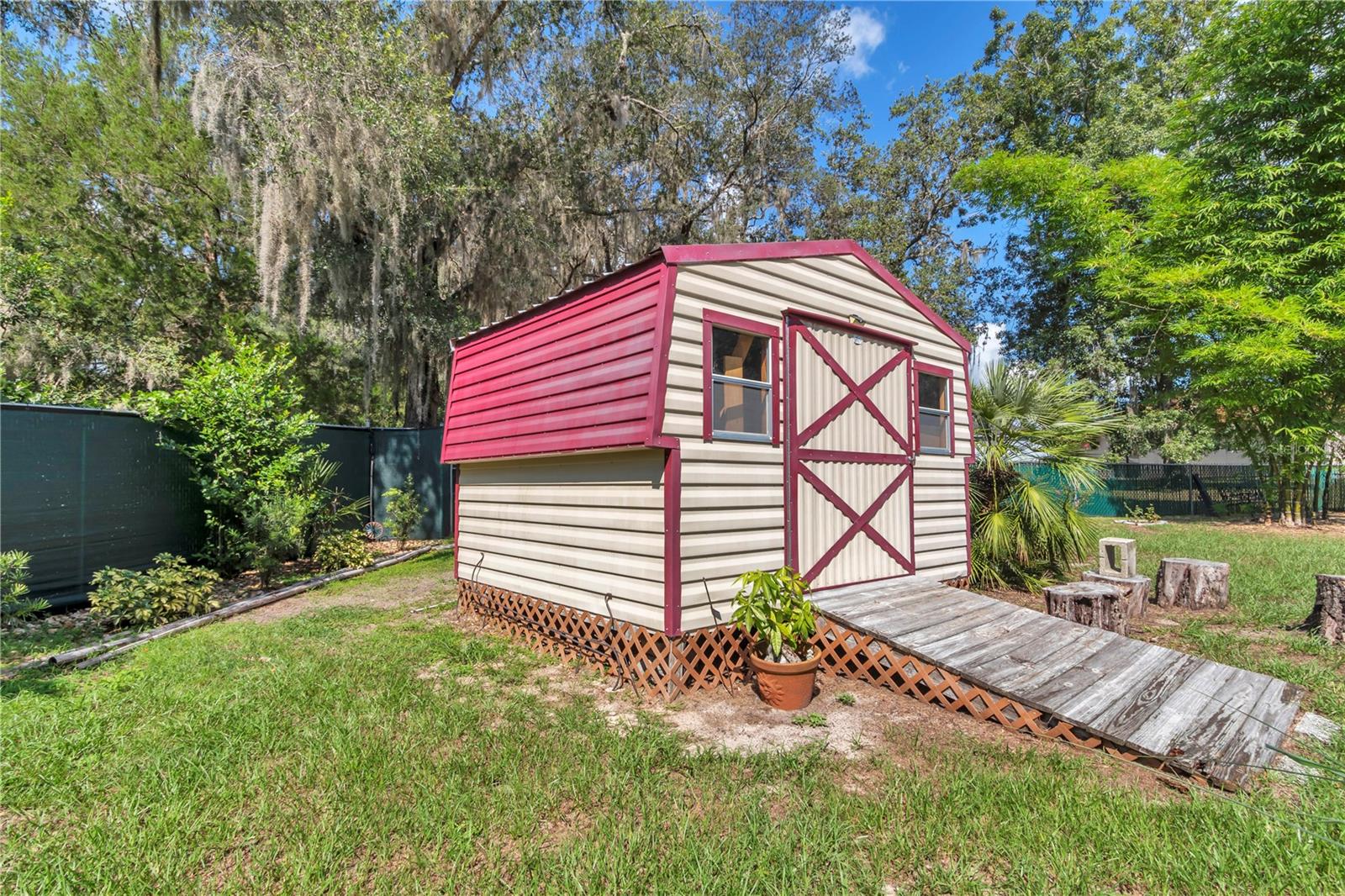 Image 37 of 40 For 814 Oak Road