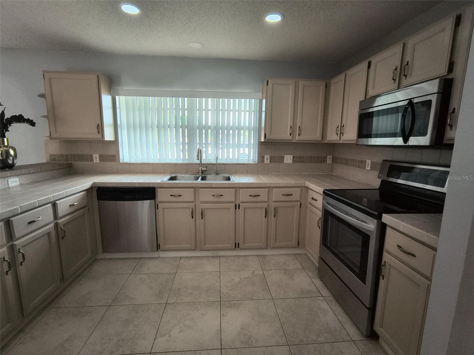 Image 30 of 33 For 14912 White Magnolia Court