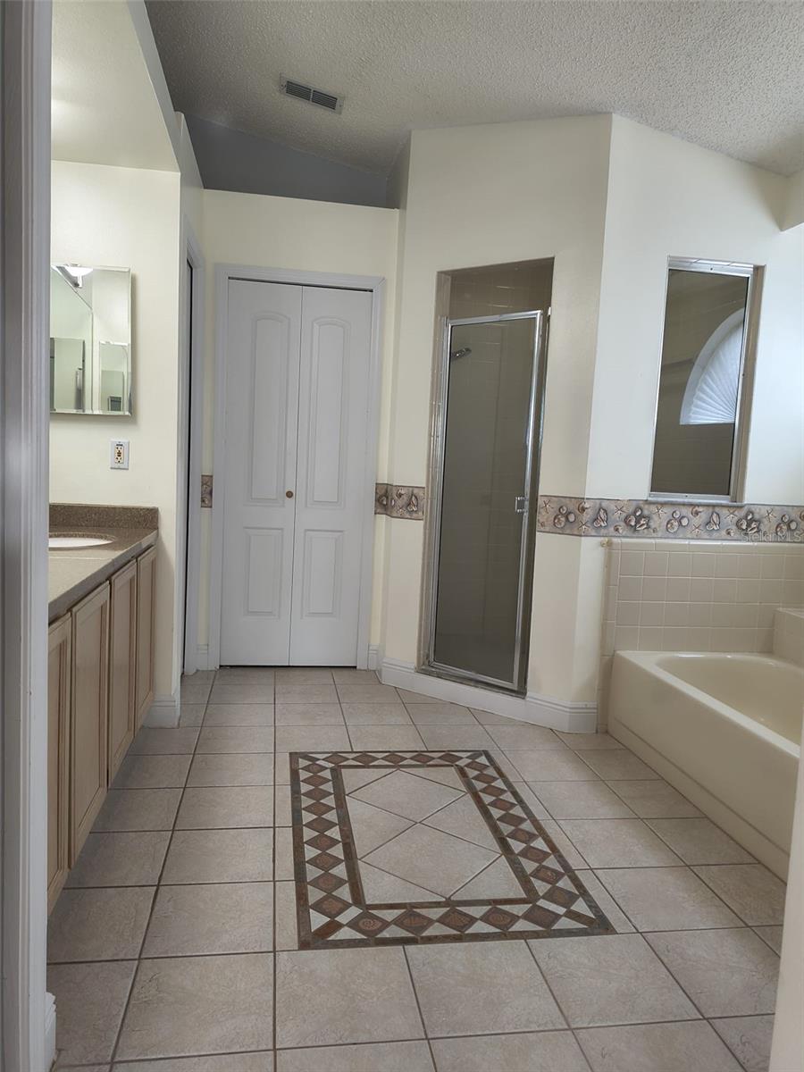 Image 31 of 33 For 14912 White Magnolia Court