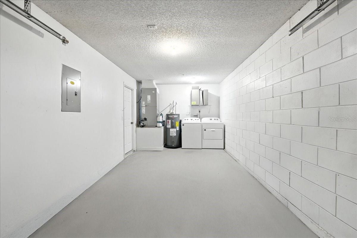 Image 15 of 15 For 1190 Fairway Drive