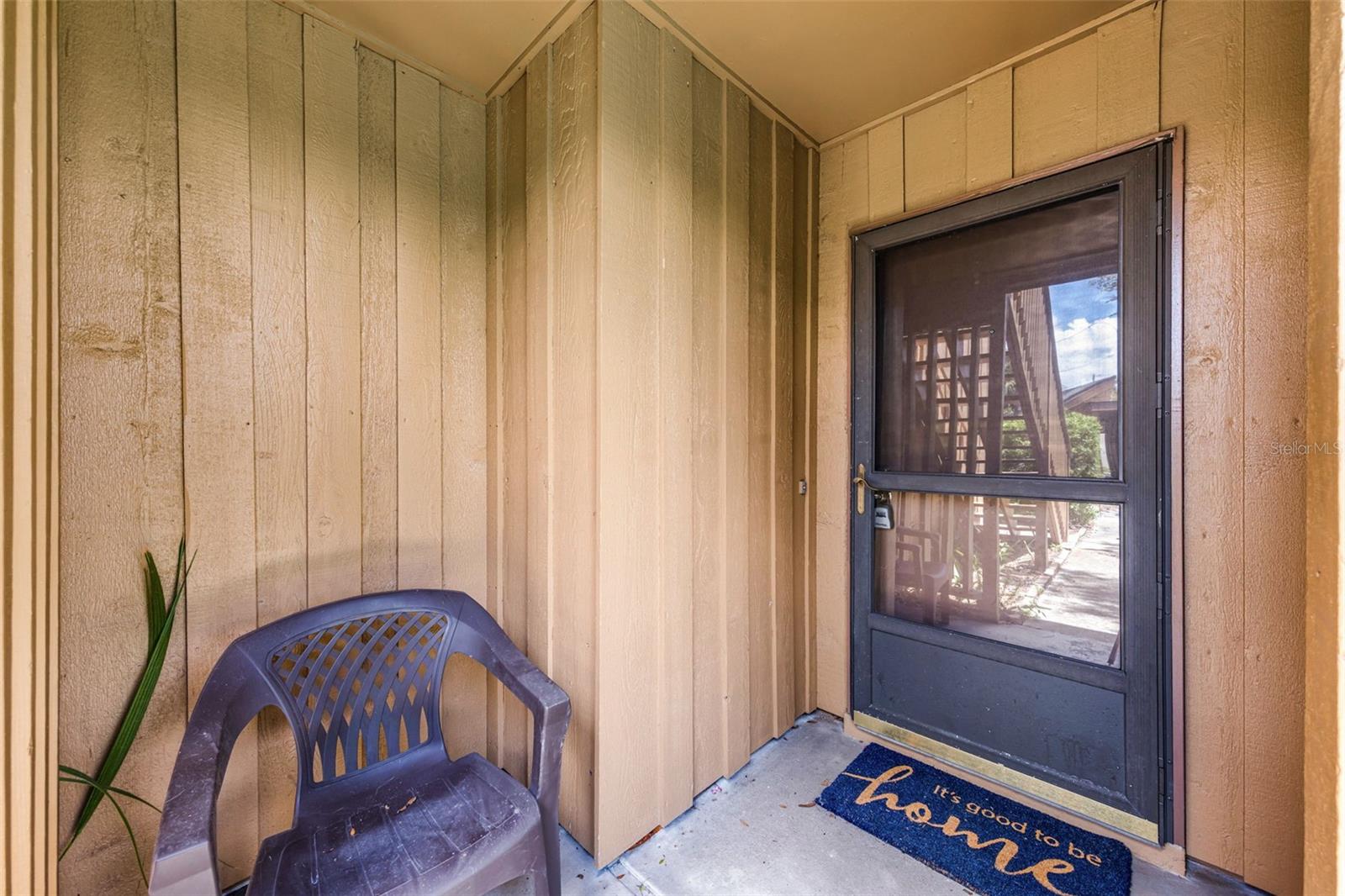 Image 17 of 46 For 260 Crown Oaks Way 260