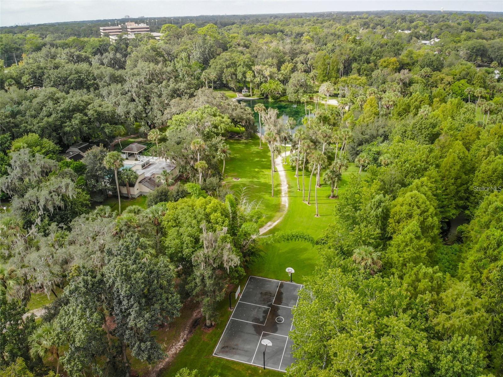Image 28 of 46 For 260 Crown Oaks Way 260
