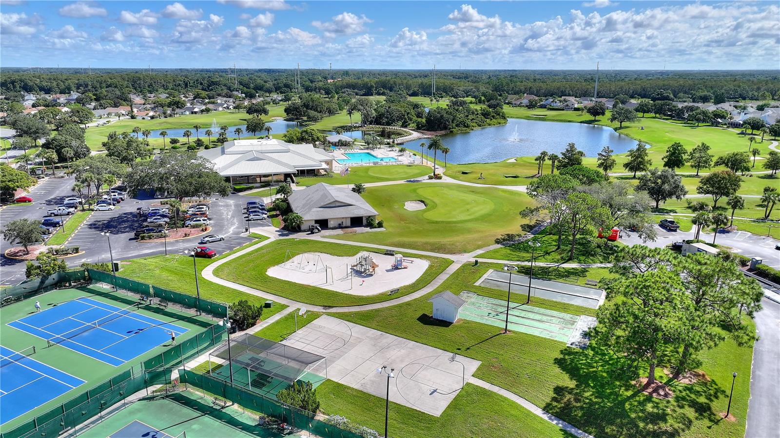 Image 34 of 43 For 5999 Lake Pointe Drive 608