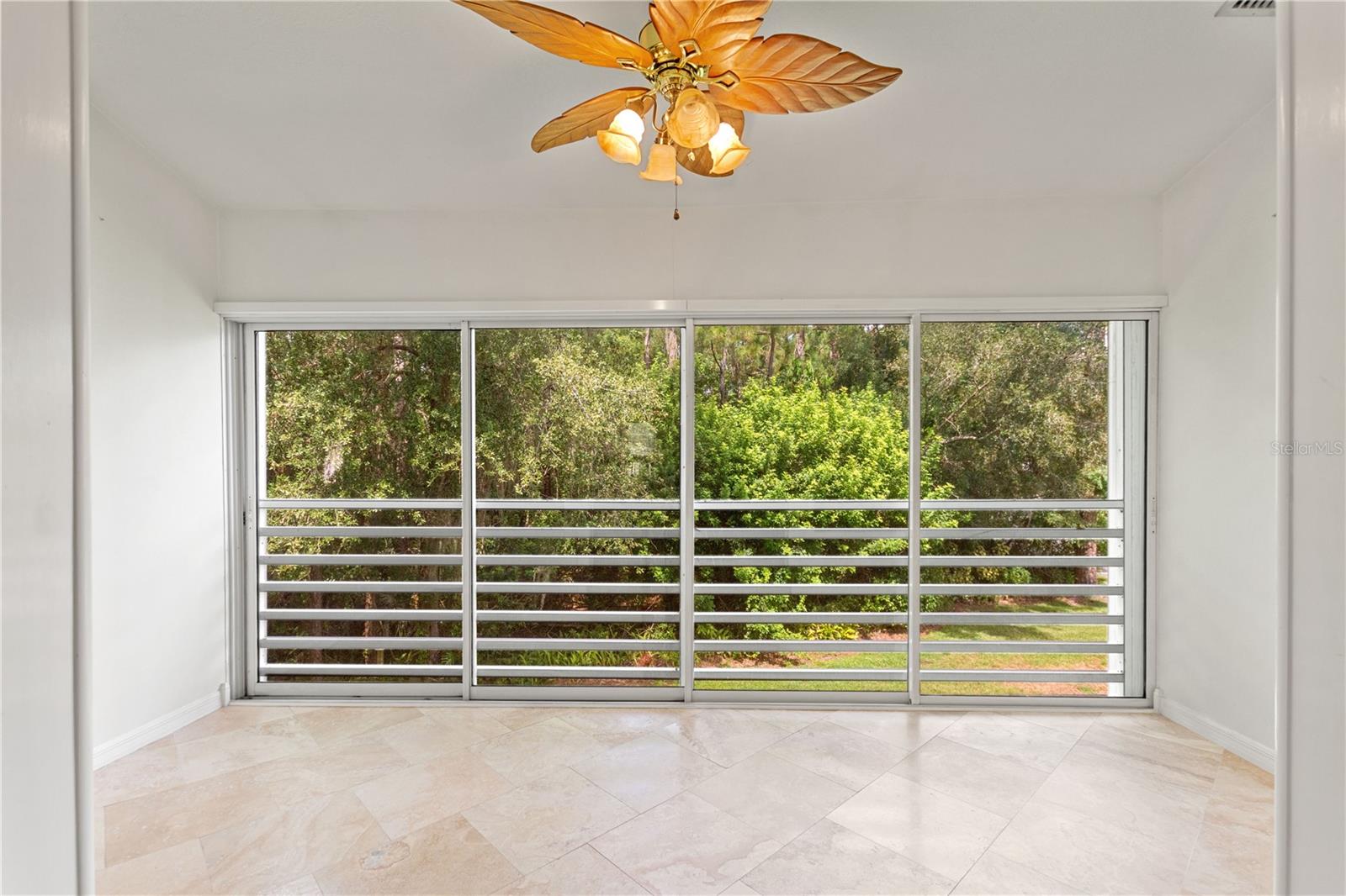 Image 9 of 43 For 5999 Lake Pointe Drive 608