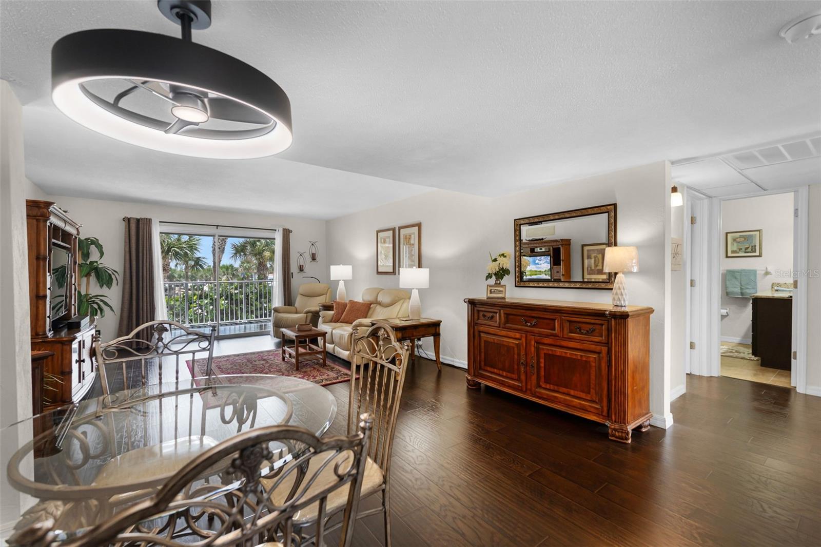 Image 10 of 46 For 3845 Atlantic Avenue 10