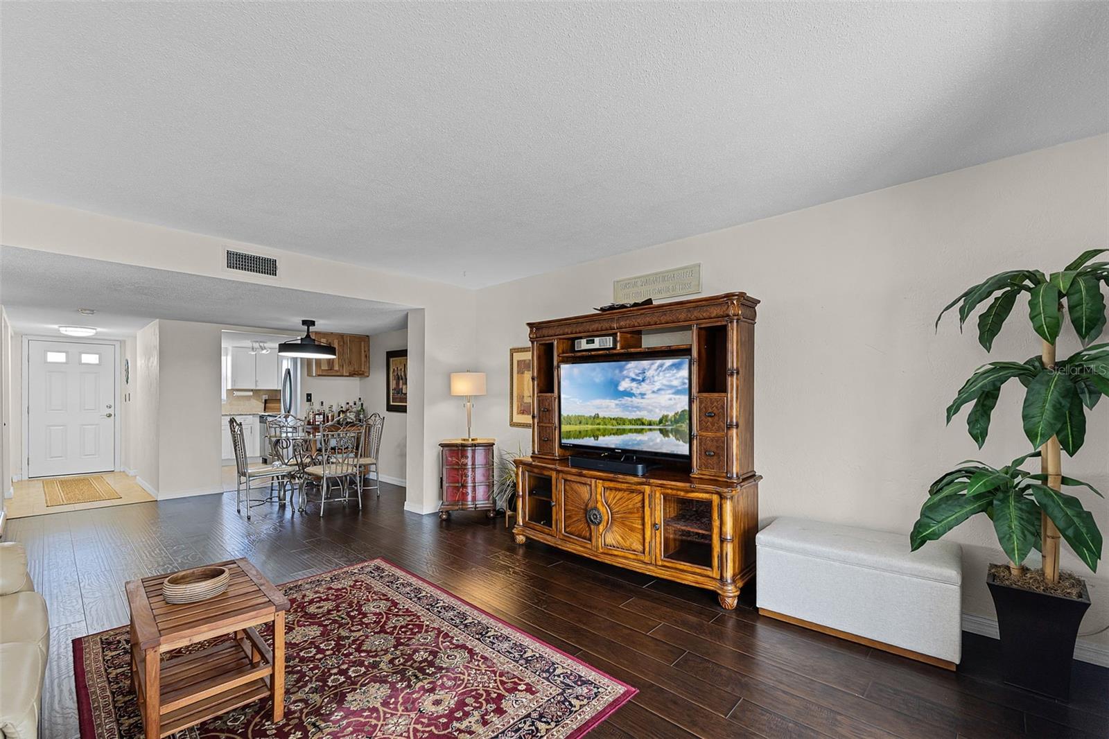 Image 16 of 46 For 3845 Atlantic Avenue 10