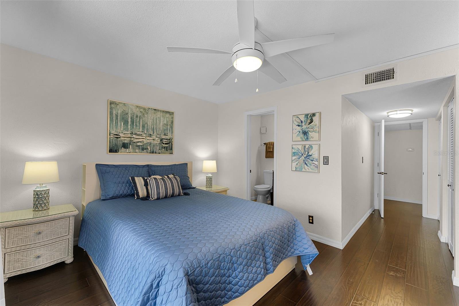 Image 20 of 46 For 3845 Atlantic Avenue 10