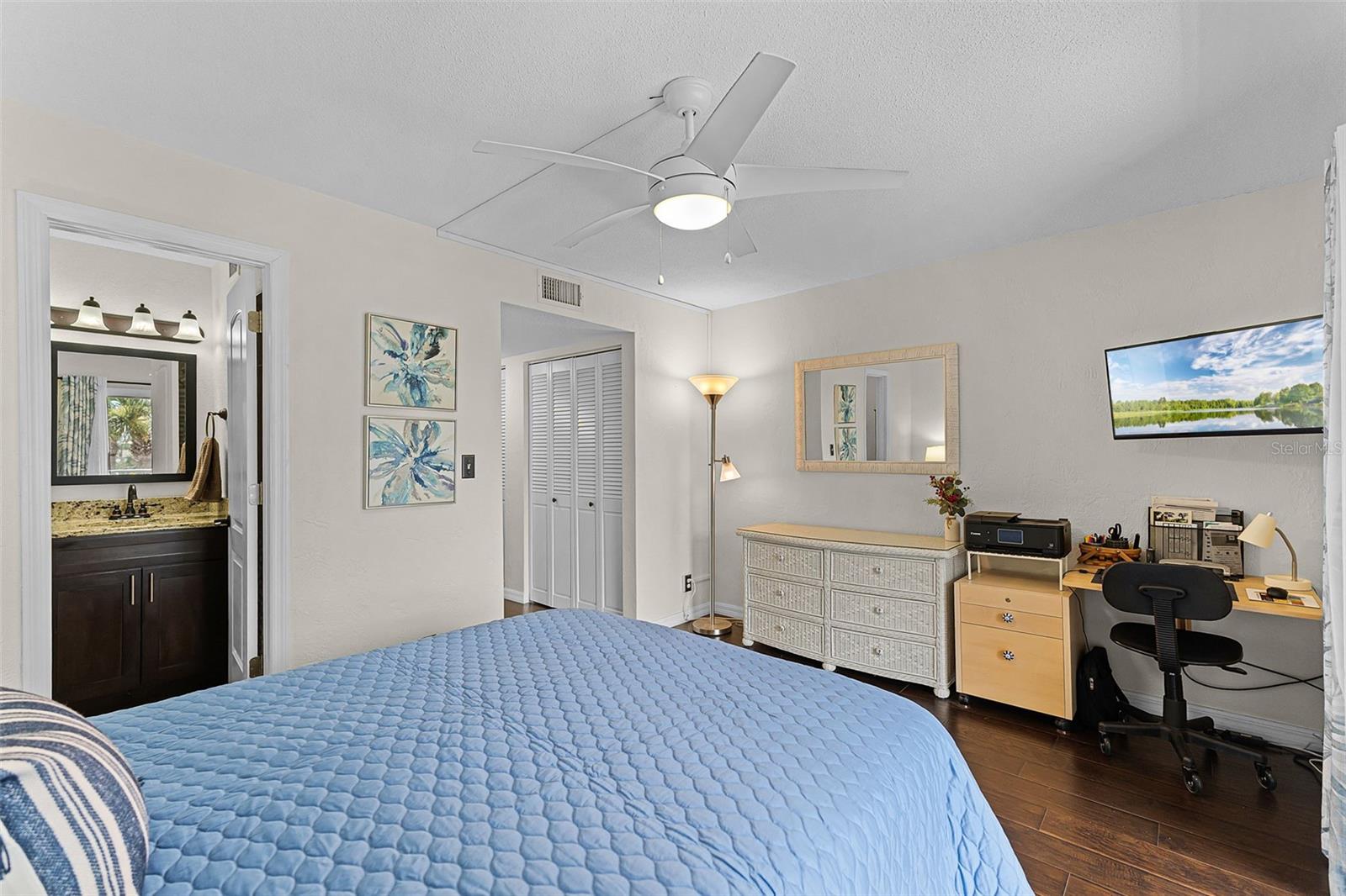 Image 21 of 46 For 3845 Atlantic Avenue 10