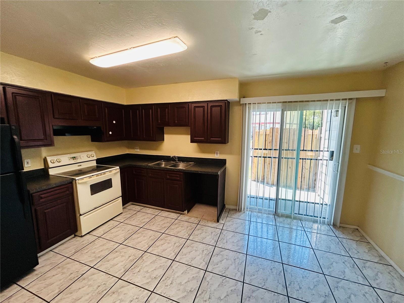 Image 3 of 12 For 4000 Dolomite Street A-1