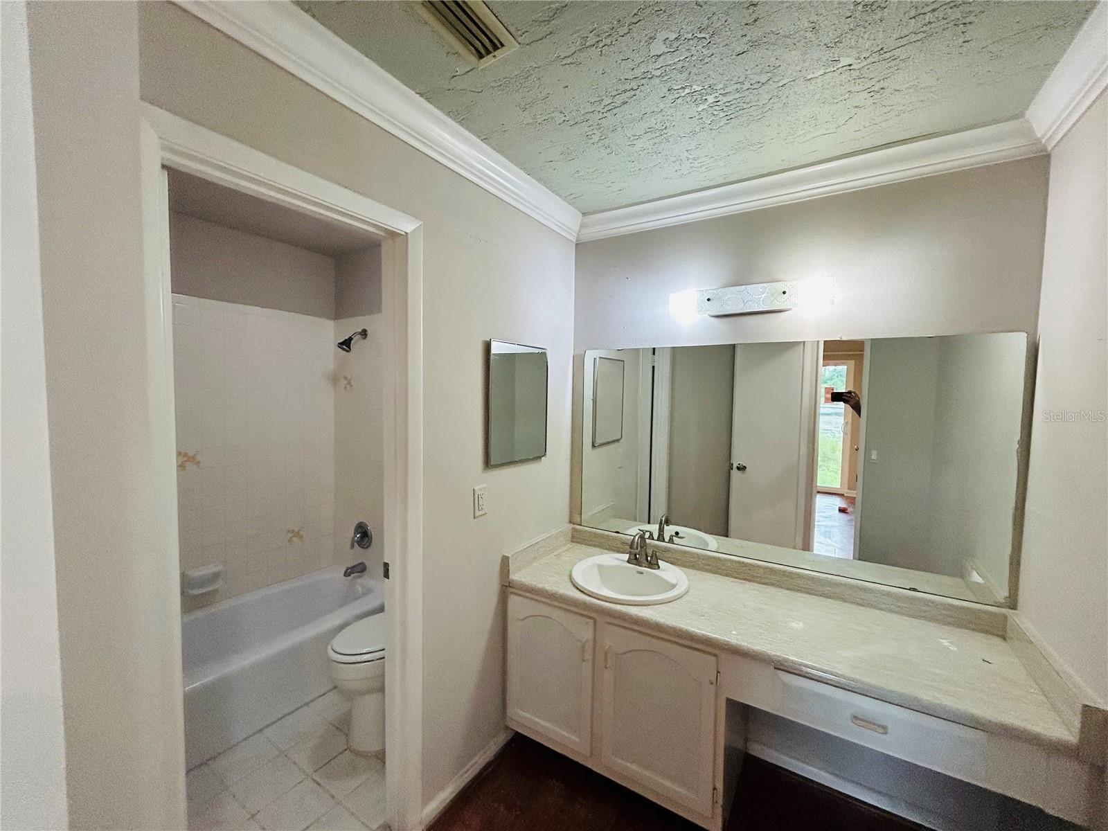 Image 14 of 20 For 4354 Aqua Vista Drive H
