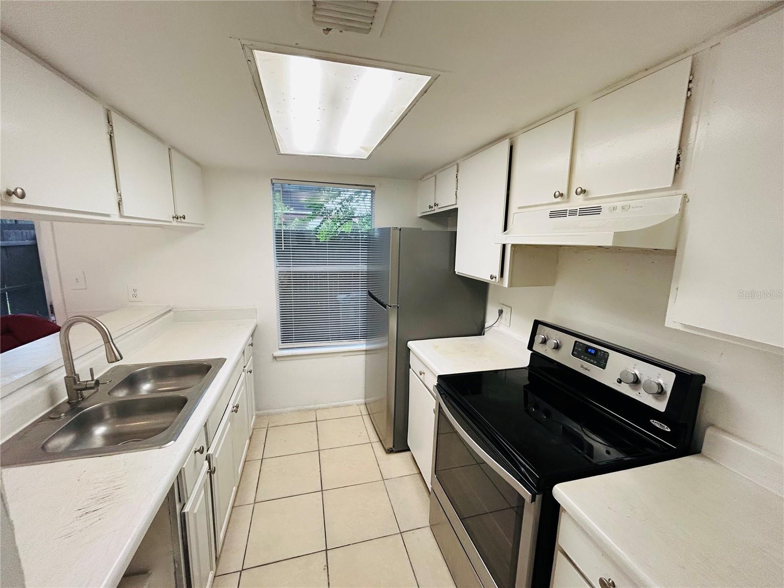 Image 6 of 13 For 2249 Lyme Bay Drive 1101