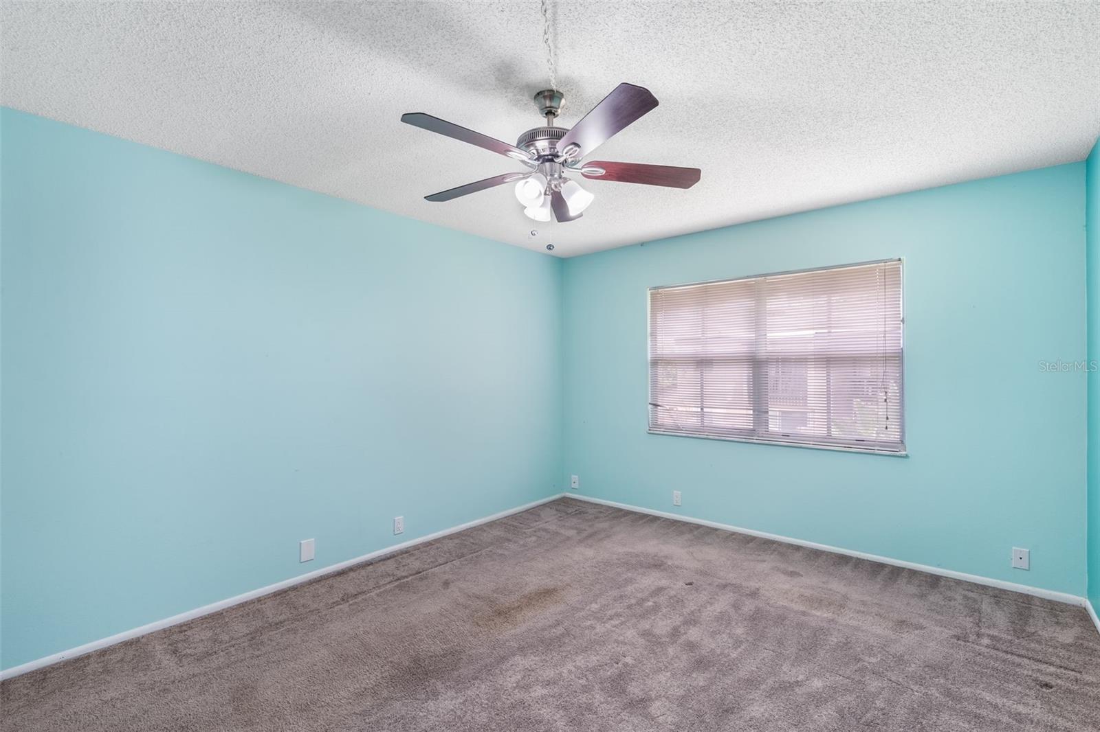 Image 31 of 61 For 552 Windmeadows Street .