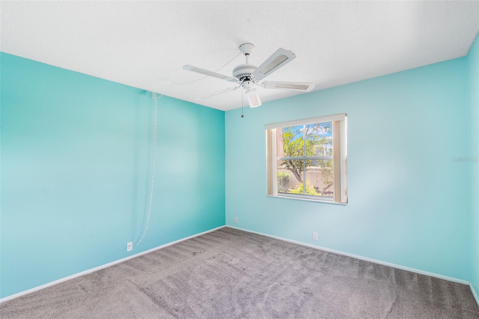 Image 36 of 61 For 552 Windmeadows Street .