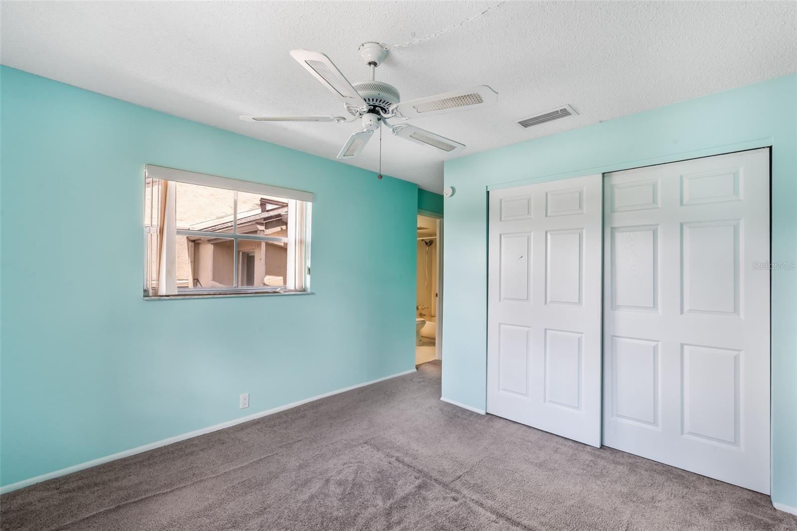 Image 38 of 61 For 552 Windmeadows Street .