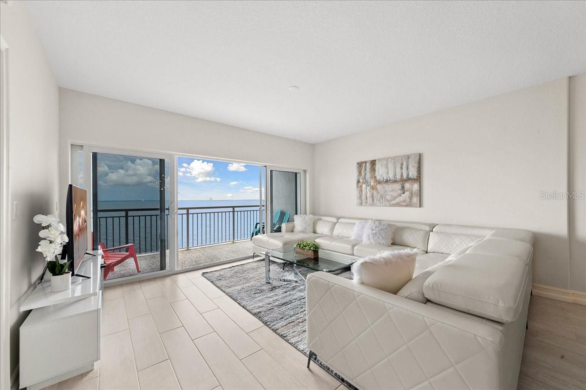 Image 11 of 44 For 1805 Riverside Drive 508