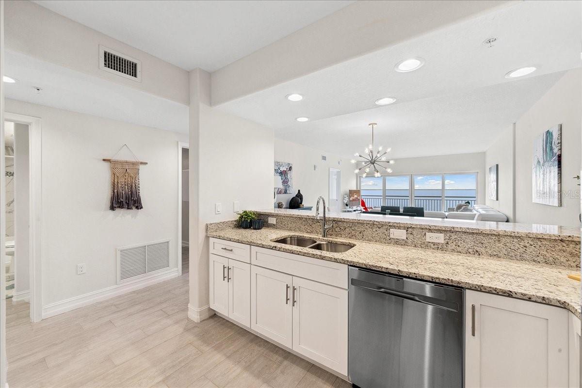 Image 4 of 44 For 1805 Riverside Drive 508