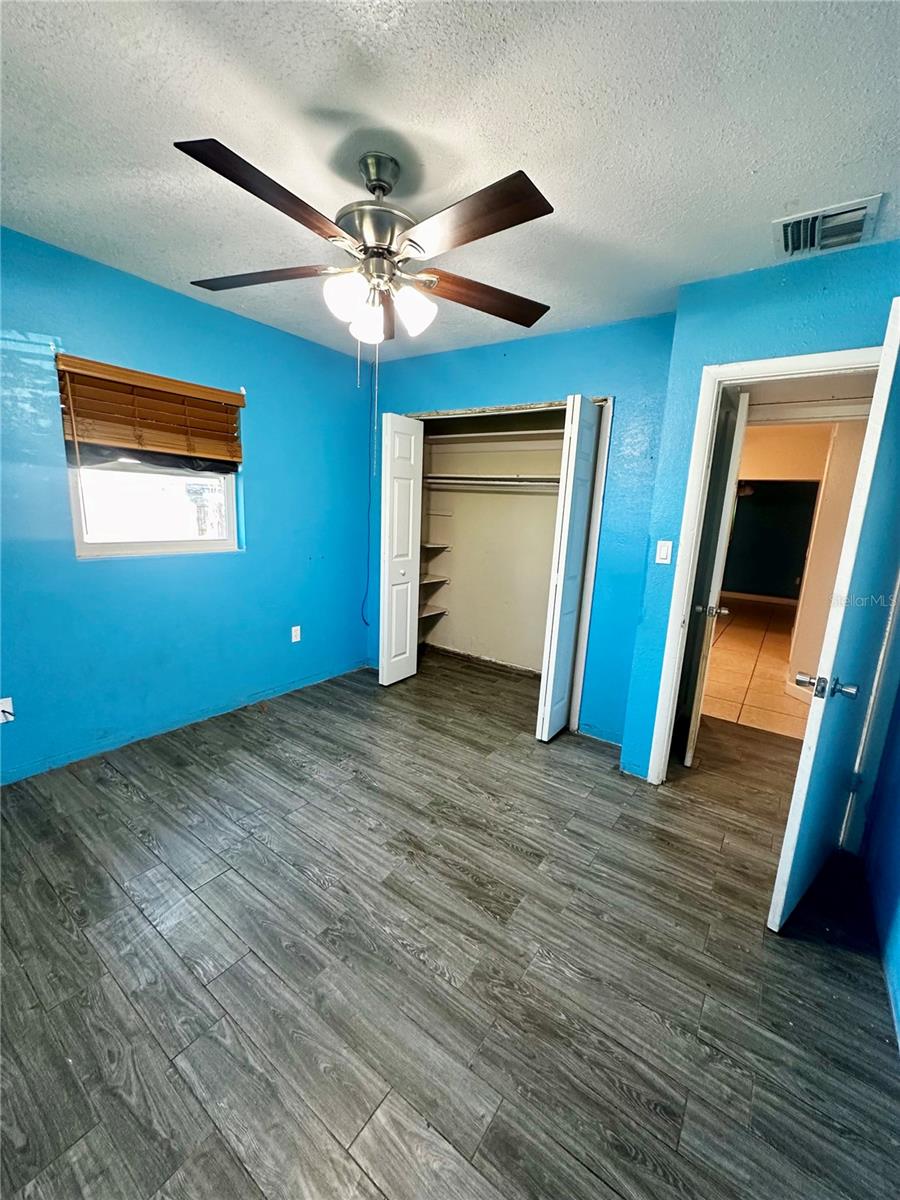 Image 22 of 38 For 6125 Medford Court